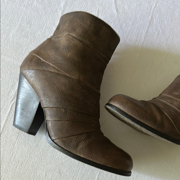 Vince Camuto Brown Leather Ankle Booties with Distressed Finish - Picture 2 of 8